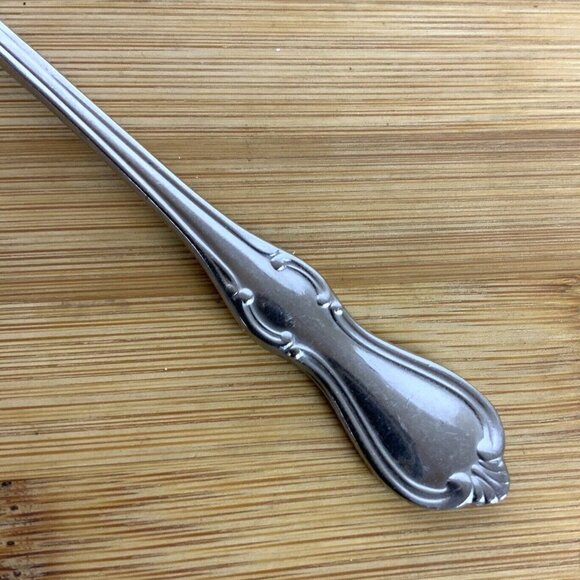 Reed & Barton Stainless Steel Camelot ONE Teaspoon Vintage Discontinued Pattern - Picture 3 of 4